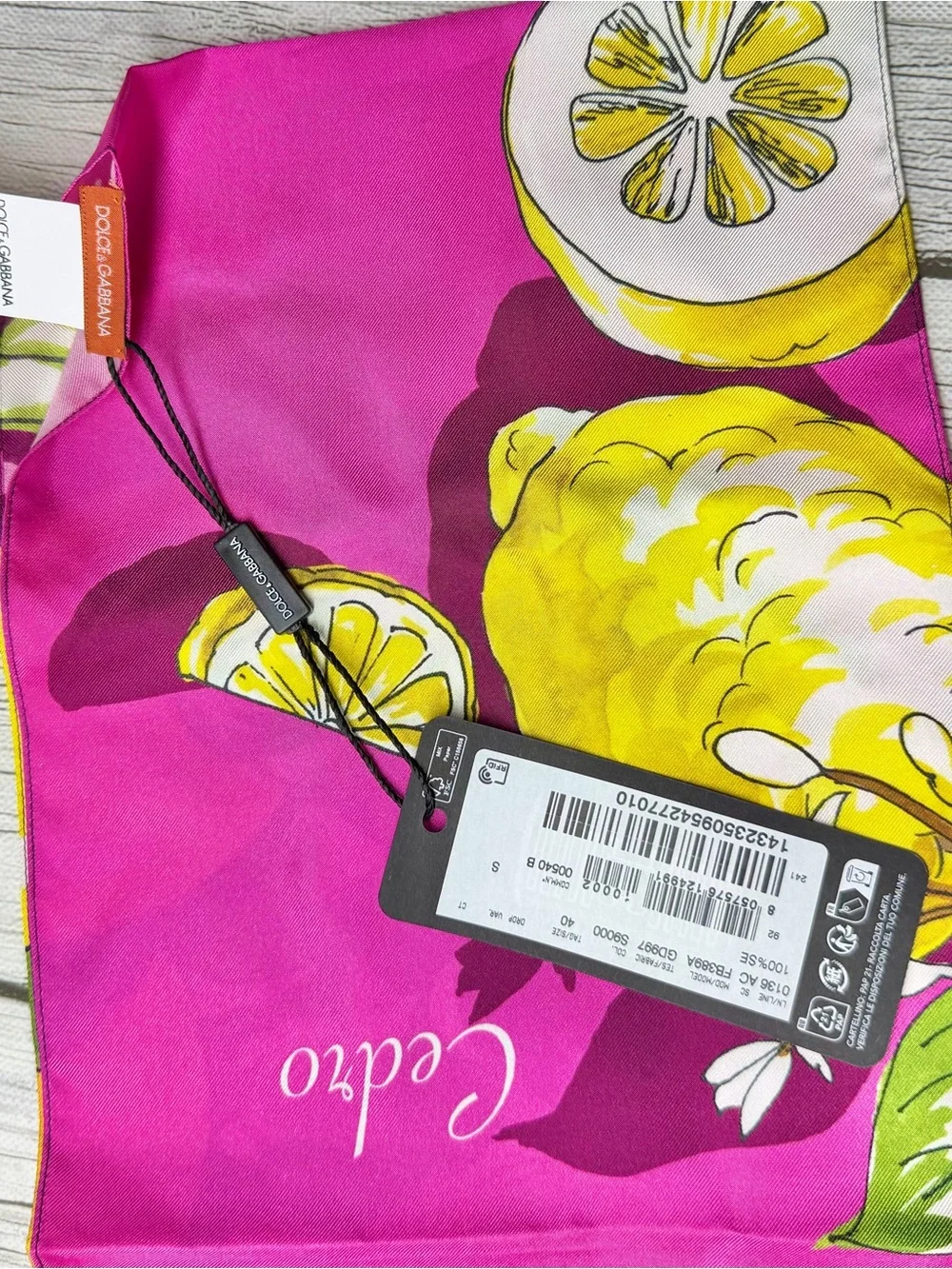 BRAND NEW Dolce & Gabbana Capri Citrus 100% Silk Scarf